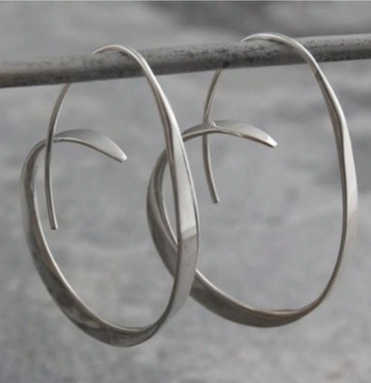 Vintage Minimalist Twisted Hoop Earrings