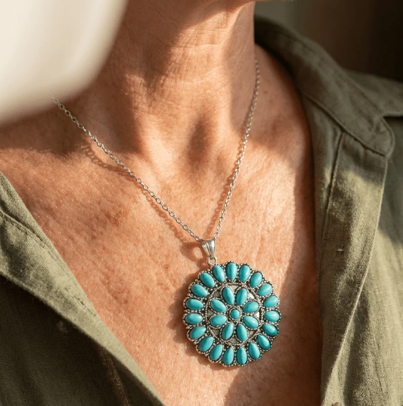 Vintage Round Turquoise Cluster Pendant Necklace
