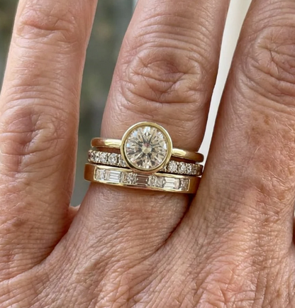 Vintage Bright Round Zirconia Gold Plated Ring Set