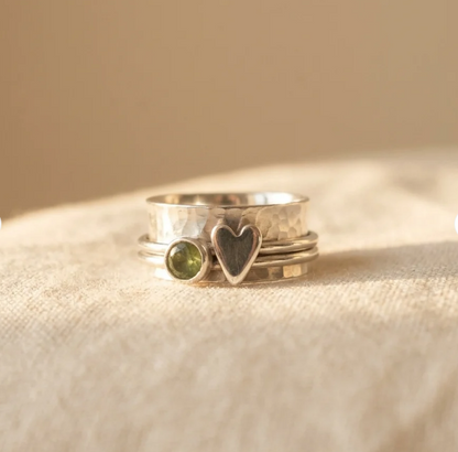 Vintage Heart & Green Stone Silver Artisan Ring