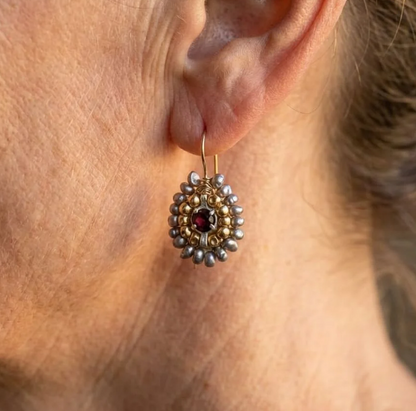 Elegant Vintage Gold & Grey Stone Earrings