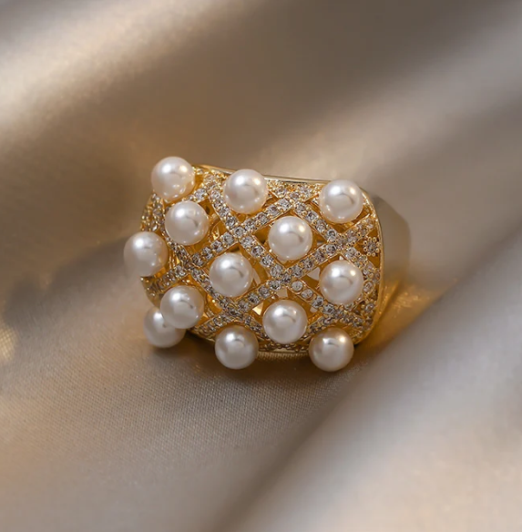 Vintage Cluster Dome Pearl Ring