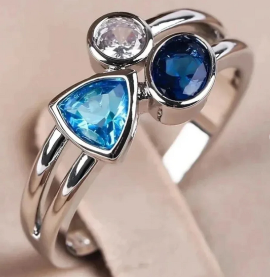 Vintage Blue Crystal Ring