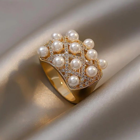 Vintage Cluster Dome Pearl Ring