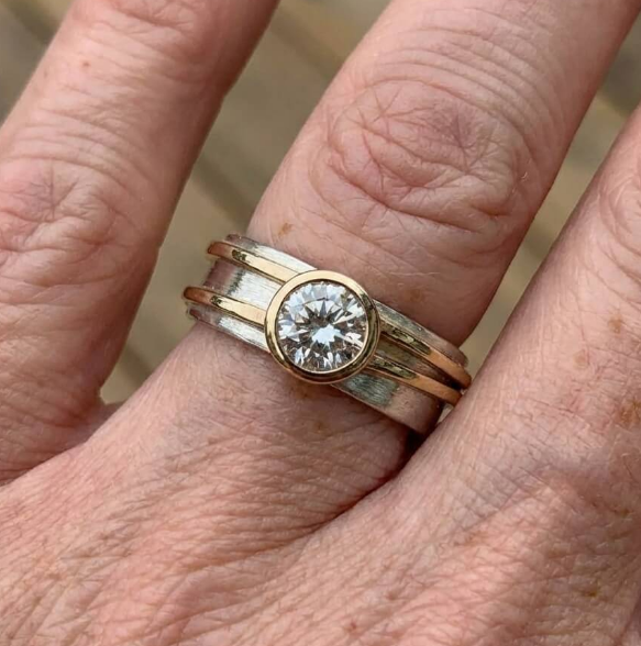 Vintage Fine Zirconia Gold & Silver Band Ring Set