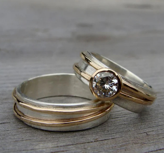 Vintage Fine Zirconia Gold & Silver Band Ring Set