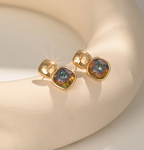 Vintage Gold-Tone Geometric Square Earrings