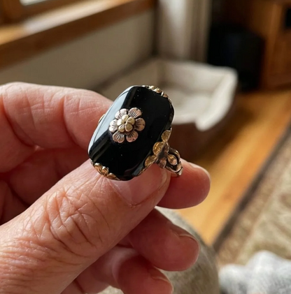 Vintage Victorian Style Black Stone Floral Gold Accent Ring