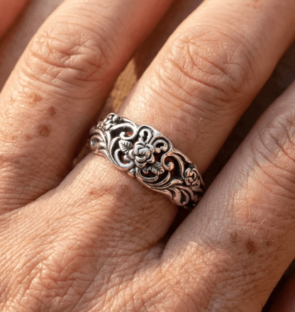 Vintage Blossom Solitaire Ring