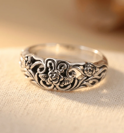 Vintage Blossom Solitaire Ring