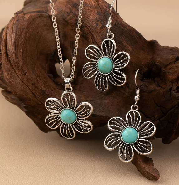 Vintage Boho Turquoise Flower Earrings Necklace Jewelry Set