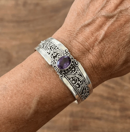 Vintage Inlaid Crystal Silver Open Bracelet