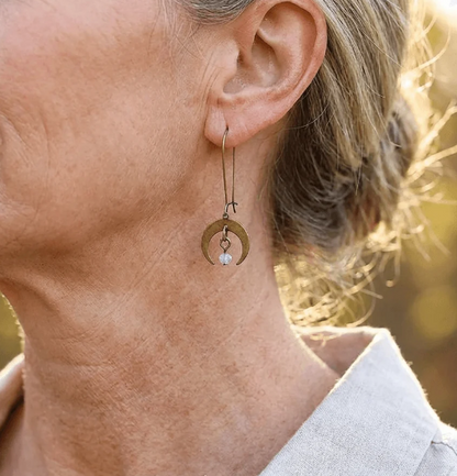 Vintage Bohemian Style Distressed Moon Shaped Design Dangle Earrings