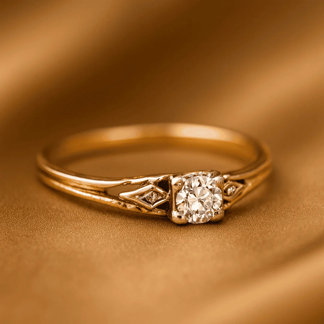 Classic Vintage Gold Zirconia Ring
