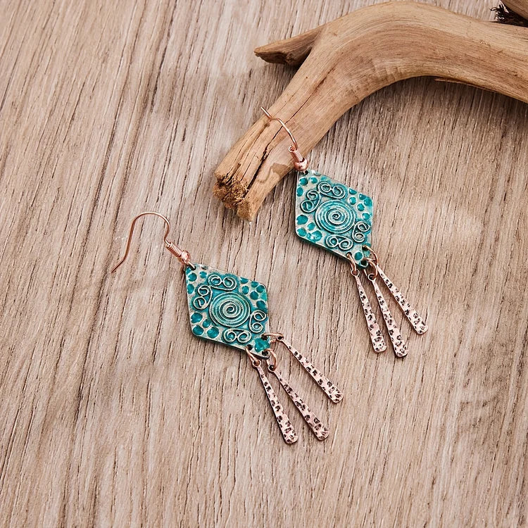 Vintage Totem Carved Diamond-Shaped Drop Earrings