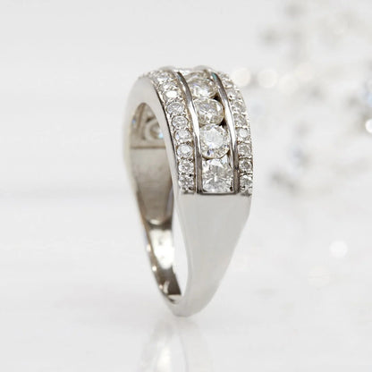 Elegant Silver Stone Ring