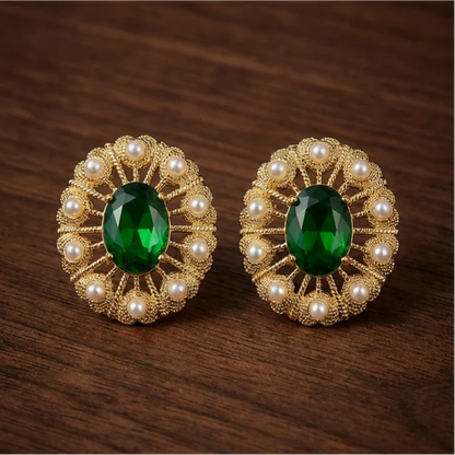 Vintage Emerald Green Gem Earrings