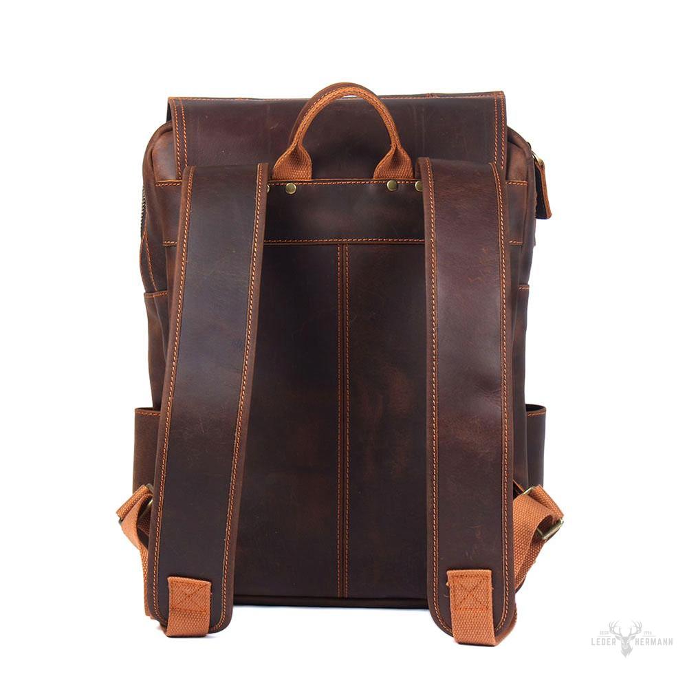 Brown leather backpack | BIEFELD