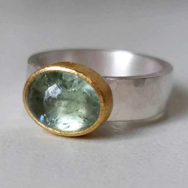 Vintage Green Round-Stone Ring