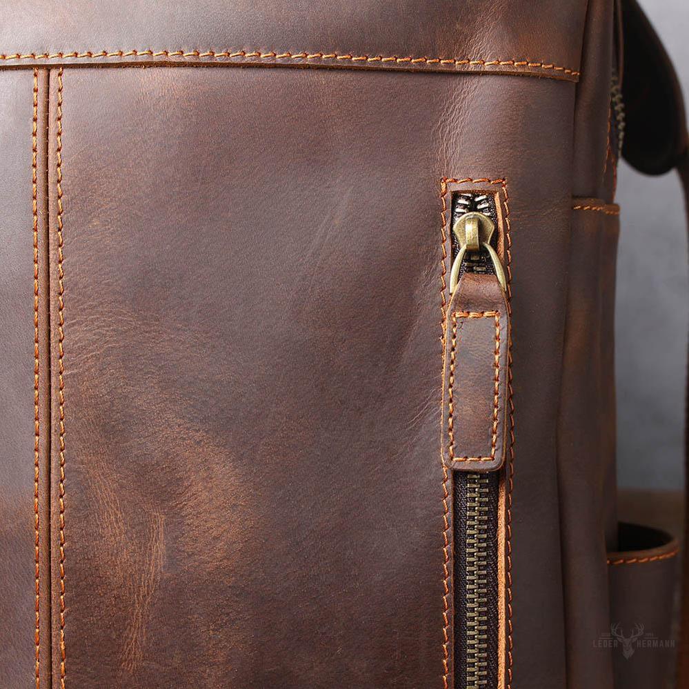 Brown leather backpack | BIEFELD