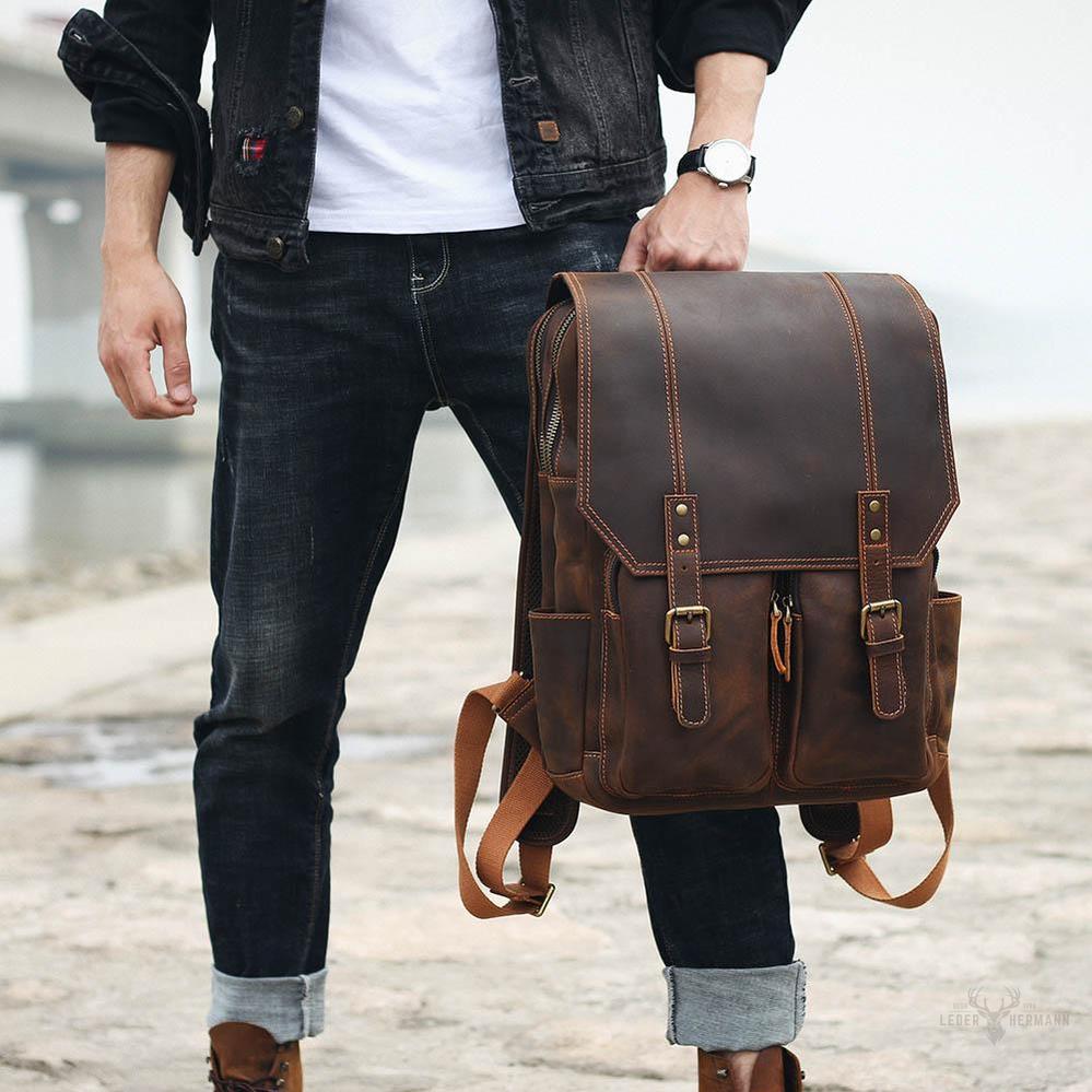 Brown leather backpack | BIEFELD