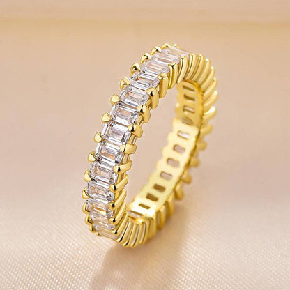 Classic Emerald Cut Women's Wedding Ring
